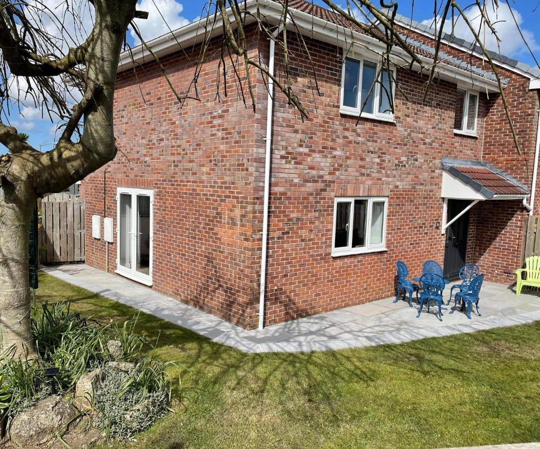 Sunny Corner, Padstow. Spacious 3 Bedrooms, 2.5 Bathrooms, Parking, Garden. Kültér fotó