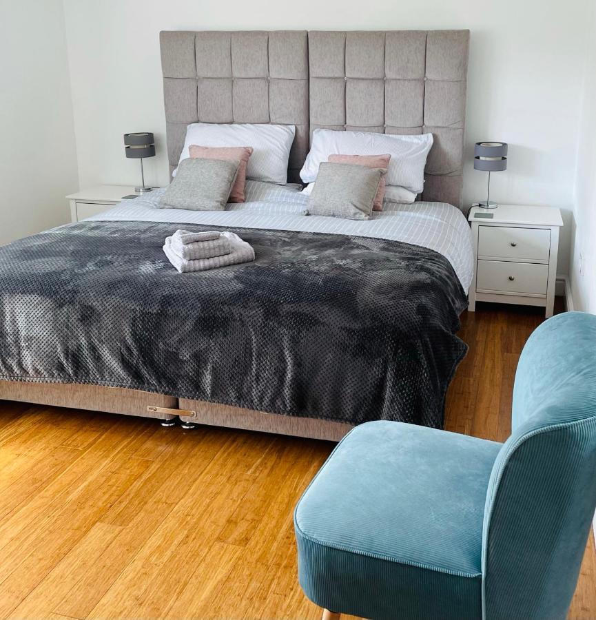 Sunny Corner, Padstow. Spacious 3 Bedrooms, 2.5 Bathrooms, Parking, Garden. Kültér fotó