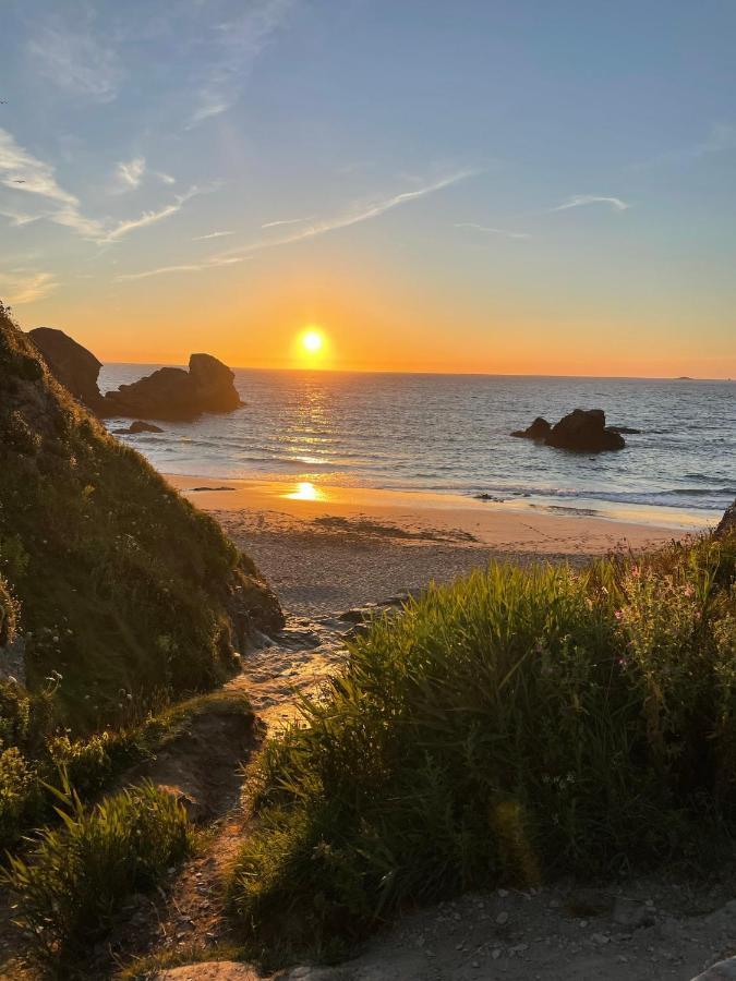 Sunny Corner, Padstow. Spacious 3 Bedrooms, 2.5 Bathrooms, Parking, Garden. Kültér fotó